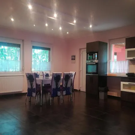 Designed By Mikepércs