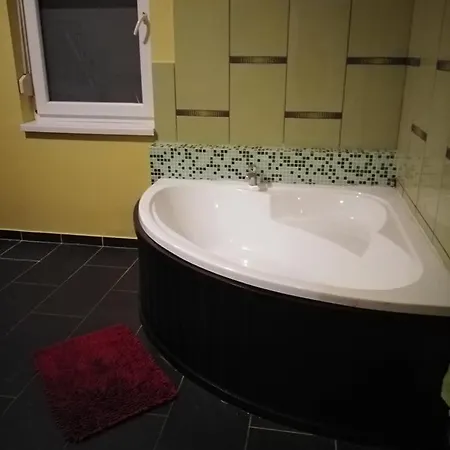 Designed By 别墅 Mikepércs