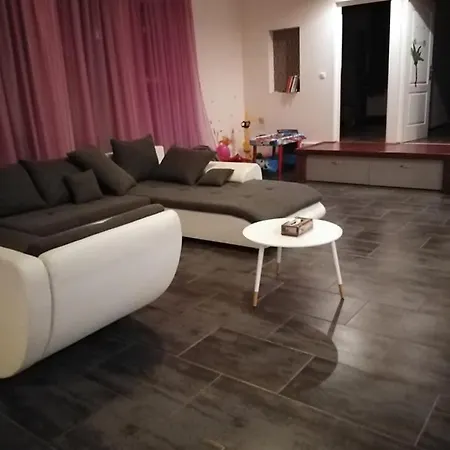 别墅 Designed By *